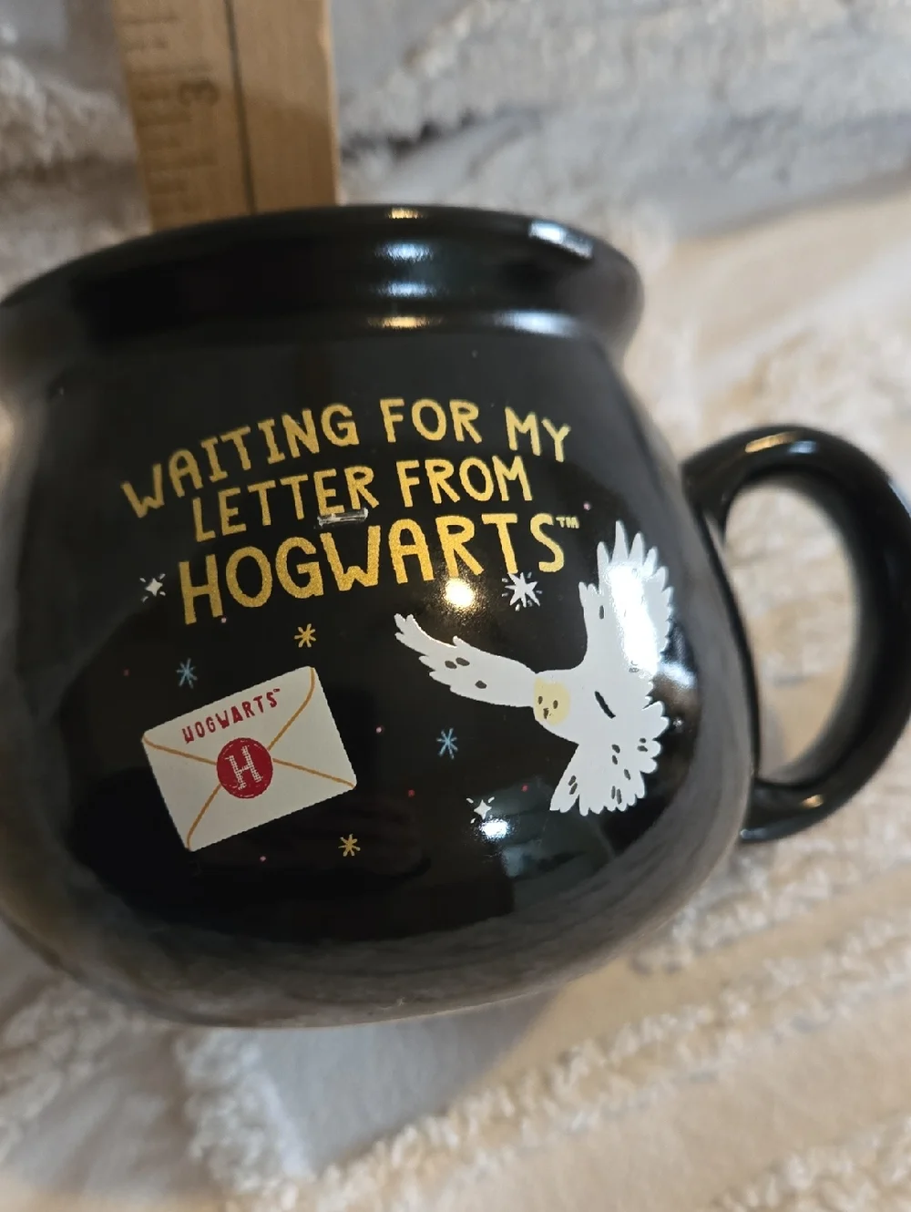 Hogwarts "Waiting For My Letter" Black Cauldron Mug Hedwig Owl - Picture 6 of 7